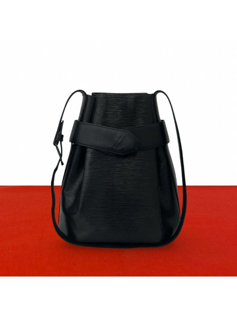 Louis Vuitton Vintage Sac D'epaule Epi Leather Shoulder Bag Black Noir